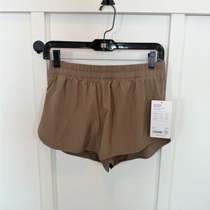 Athleta Speedwork Run Short Tan Sz XS